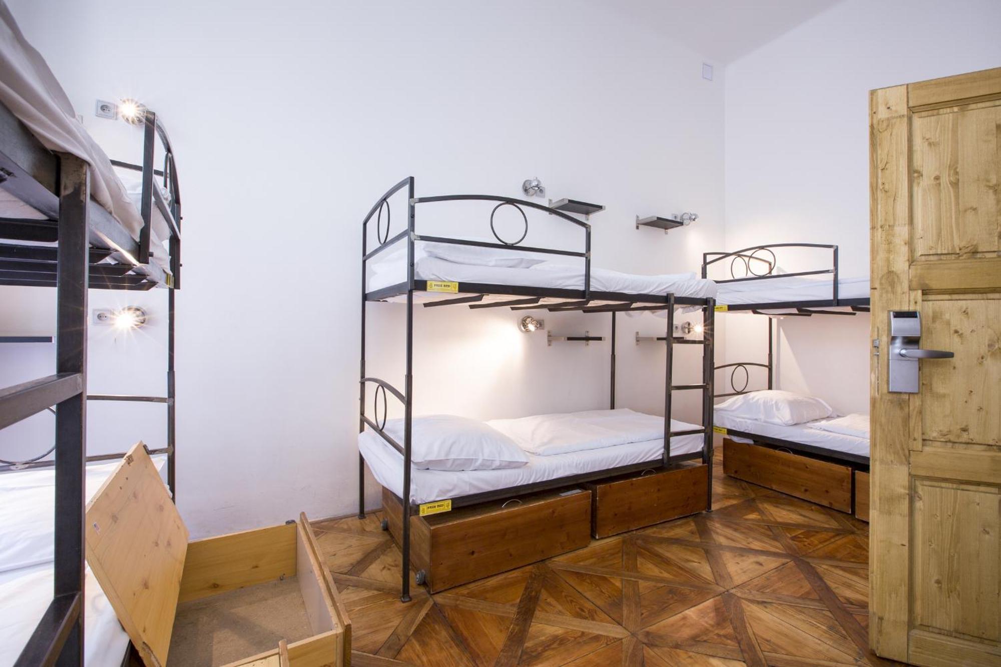Sophie'S Hostel Praga Quarto foto